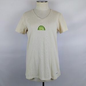 Life Is Good Quirky Clover Rainbow Crusher Tee V-Neck Putty White M NWT